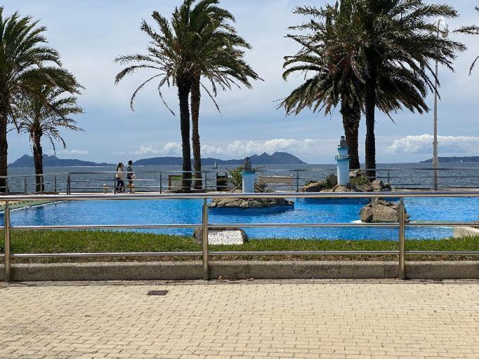 Samil Primera Linea De Playa Vigo Eksteriør billede